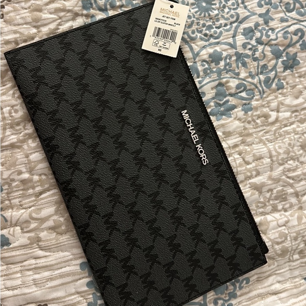 MK BLACK WRISTLET